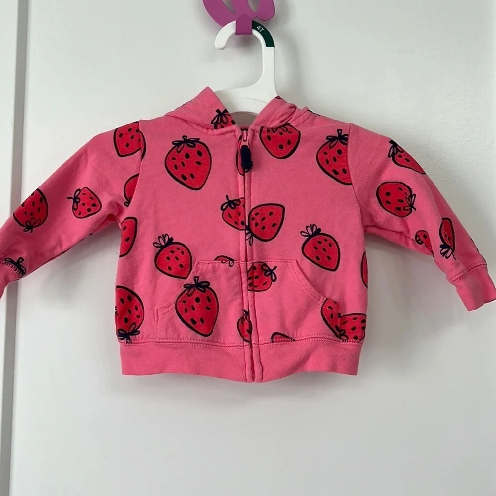 CARTER’S PINK STRAWBERRY SWEATSHIRT size 6 months